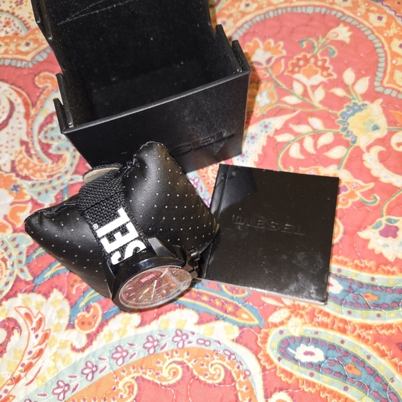 Watch Diesel Unisex Collection NWT $300 - Picture 3 of 6